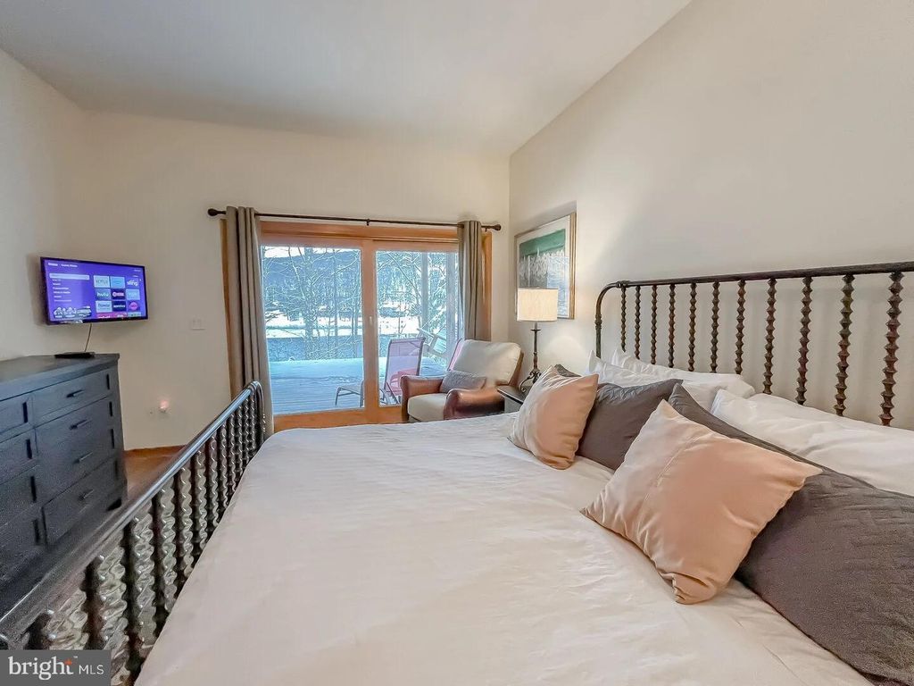 Image 20 of property listing at 2119 MARSH HILL RD, Mc Henry, MD 21541