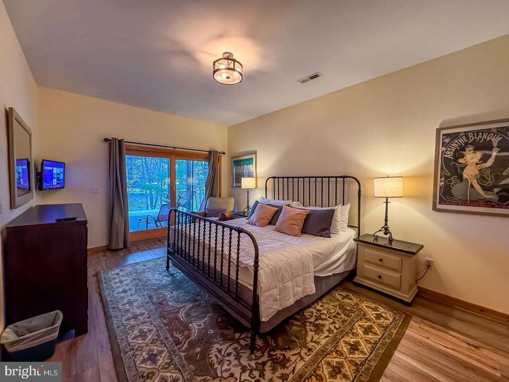 Image 21 of property listing at 2119 MARSH HILL RD, Mc Henry, MD 21541