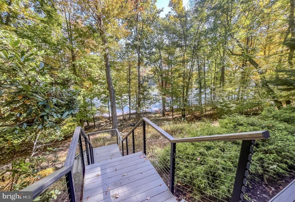 Image 28 of property listing at 2119 MARSH HILL RD, Mc Henry, MD 21541