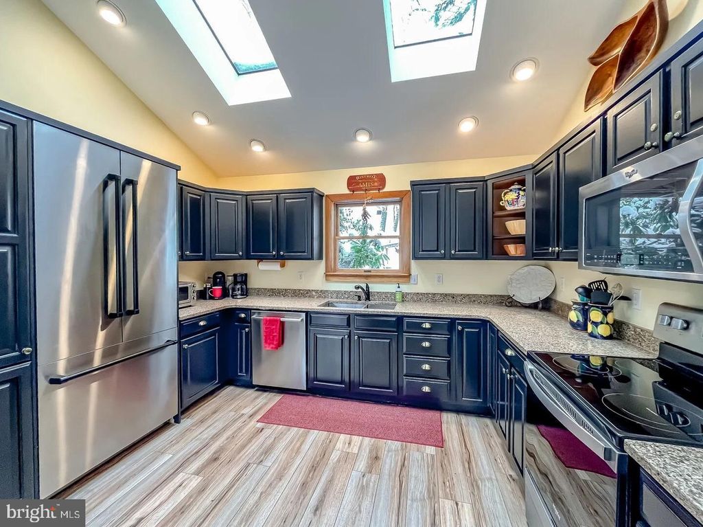 Image 8 of property listing at 2119 MARSH HILL RD, Mc Henry, MD 21541