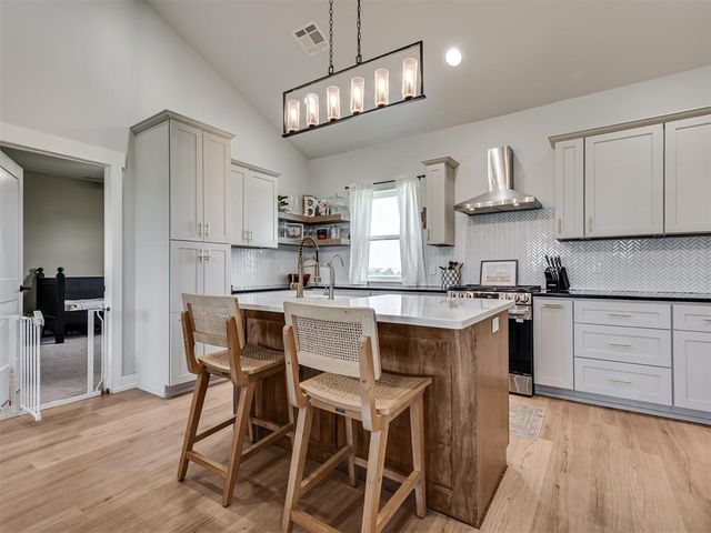 17060 W Camp Road, Cashion, OK 73016