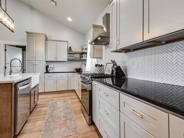 17060 W Camp Road, Cashion, OK 73016