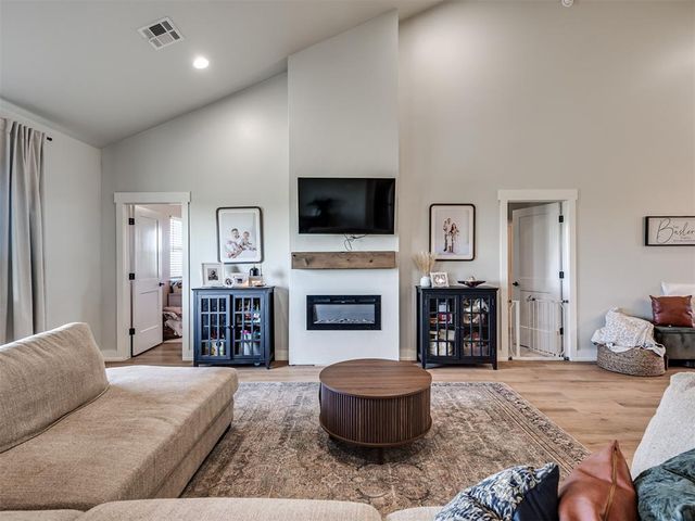 17060 W Camp Road, Cashion, OK 73016