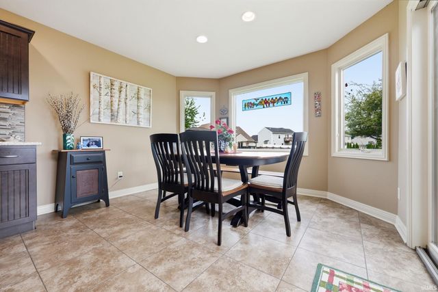 1112 Woodland Pass, Fort Wayne, IN 46818