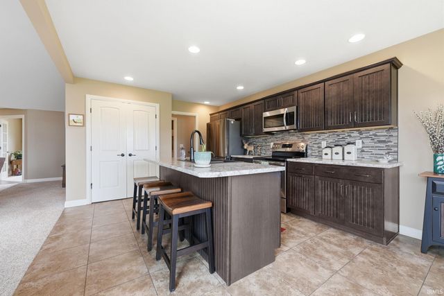 1112 Woodland Pass, Fort Wayne, IN 46818