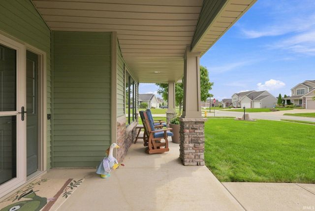 1112 Woodland Pass, Fort Wayne, IN 46818