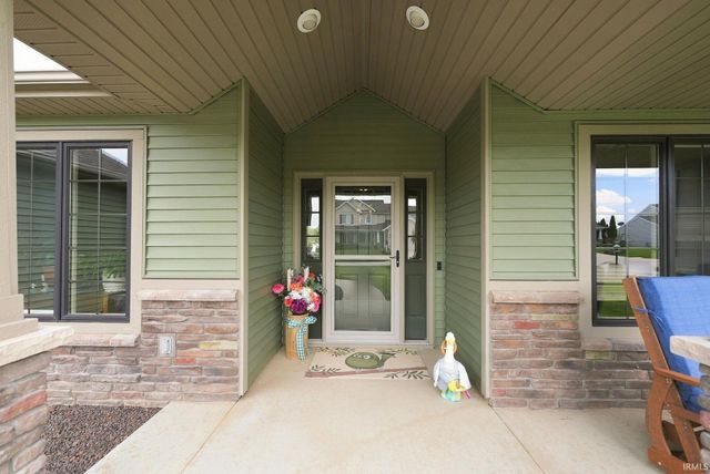 1112 Woodland Pass, Fort Wayne, IN 46818