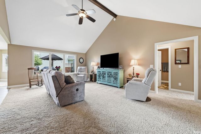 1112 Woodland Pass, Fort Wayne, IN 46818