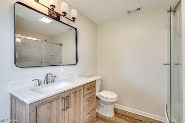 4944 Coleman Drive, New Franklin, OH 44319