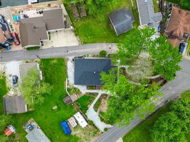 4944 Coleman Drive, New Franklin, OH 44319