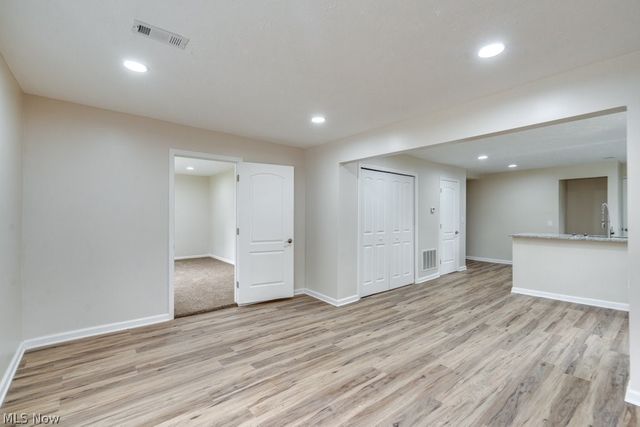 4944 Coleman Drive, New Franklin, OH 44319