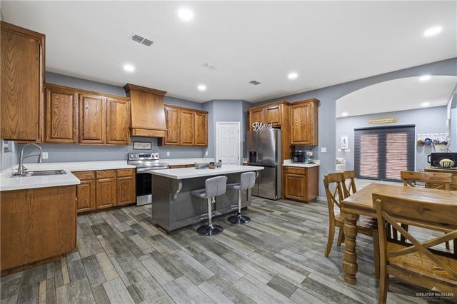 9319 Viznaga Drive, Edinburg, TX 78542