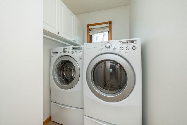 3600 Brook Ridge Court, Des Moines, IA 50317