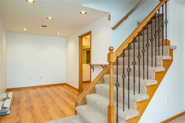 3600 Brook Ridge Court, Des Moines, IA 50317