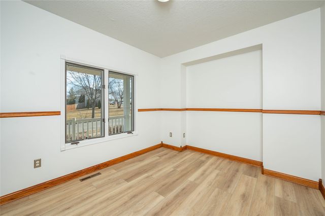 3600 Brook Ridge Court, Des Moines, IA 50317