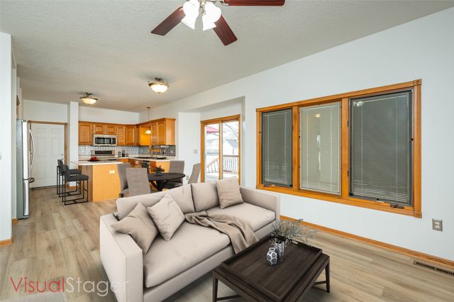 3600 Brook Ridge Court, Des Moines, IA 50317