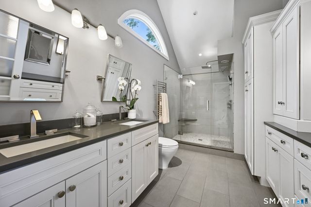32 Spring Water Lane, New Canaan, CT 06840