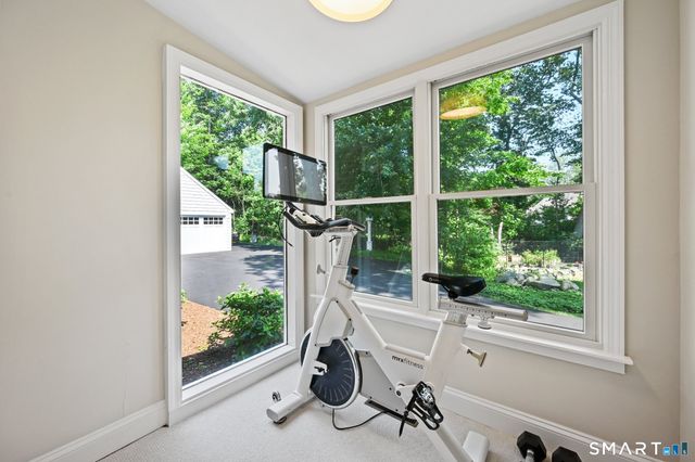 32 Spring Water Lane, New Canaan, CT 06840