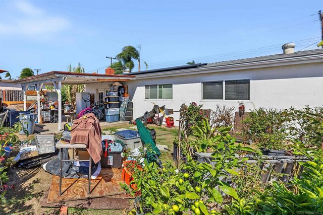 3949 Grandon, San Marcos, CA 92078