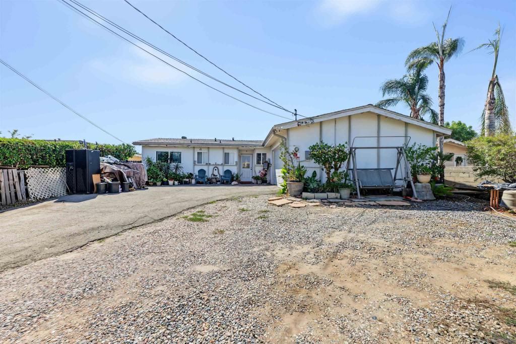 3949 Grandon, San Marcos, CA 92078 — photo 3