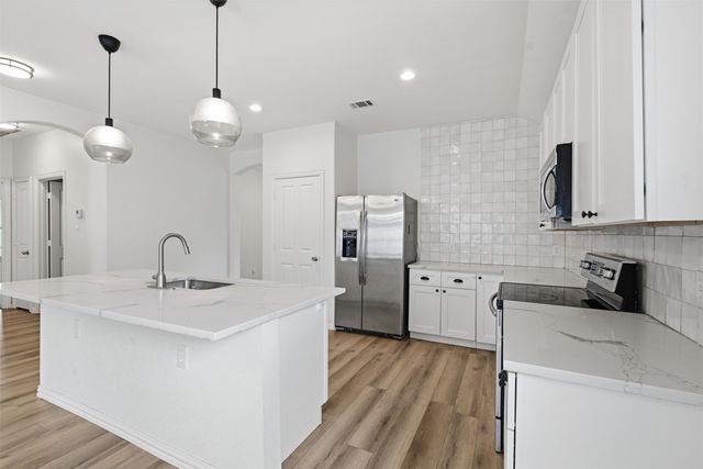 2201 Willow Creek Drive, Little Elm, TX 75068