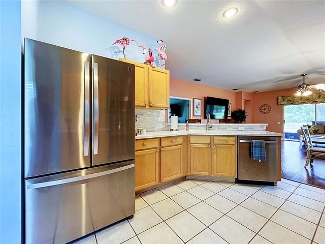 5605 CANNONADE DRIVE, Wesley Chapel, FL 33544