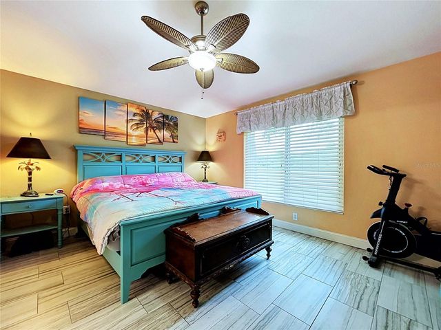 5605 CANNONADE DRIVE, Wesley Chapel, FL 33544