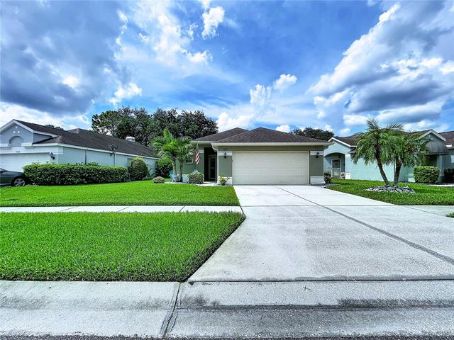 5605 CANNONADE DRIVE, Wesley Chapel, FL 33544