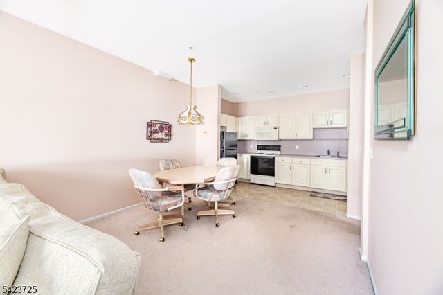 9211 Richmond Rd 211, West Milford Twp., NJ 07480