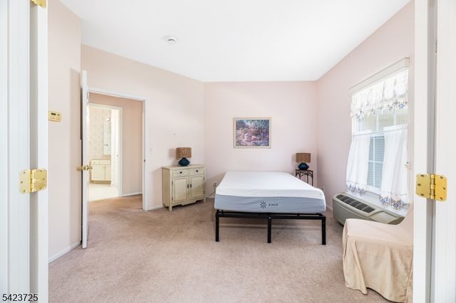9211 Richmond Rd 211, West Milford Twp., NJ 07480