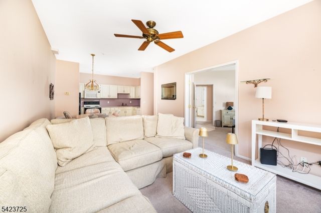 9211 Richmond Rd 211, West Milford Twp., NJ 07480