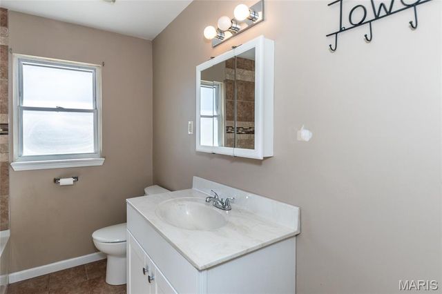 7824 Decatur Drive, St Louis, MO 63123