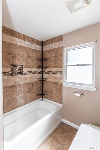 7824 Decatur Drive, St Louis, MO 63123