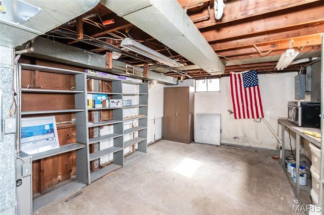 7824 Decatur Drive, St Louis, MO 63123