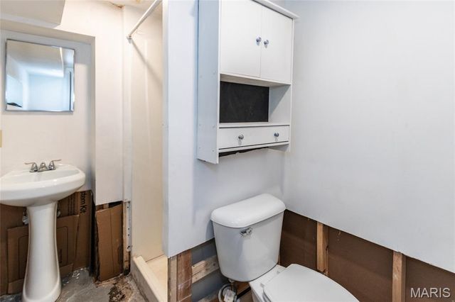 7824 Decatur Drive, St Louis, MO 63123