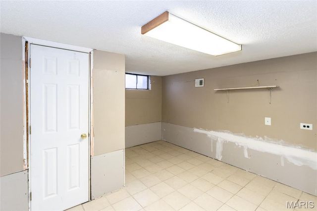 7824 Decatur Drive, St Louis, MO 63123