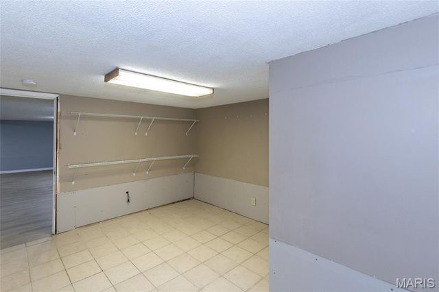 7824 Decatur Drive, St Louis, MO 63123