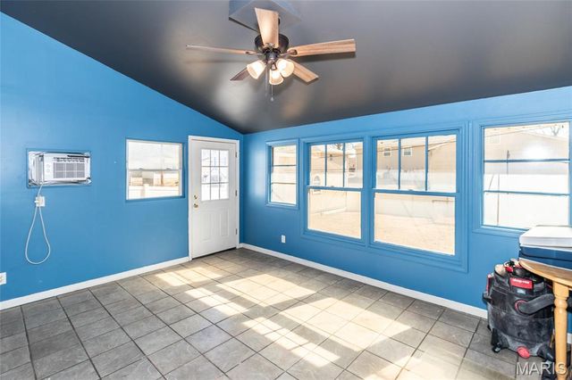 7824 Decatur Drive, St Louis, MO 63123