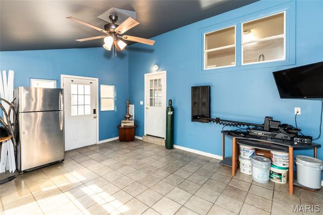 7824 Decatur Drive, St Louis, MO 63123