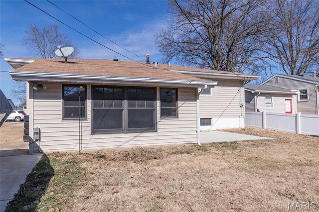 7824 Decatur Drive, St Louis, MO 63123