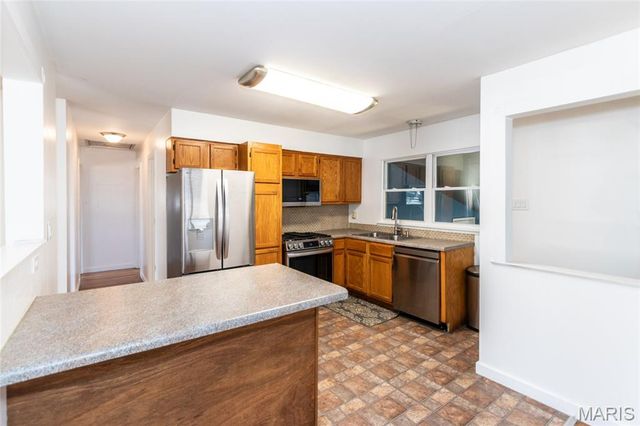 7824 Decatur Drive, St Louis, MO 63123