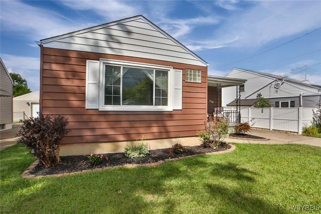 570 73rd St Street, Niagara Falls, NY 14304