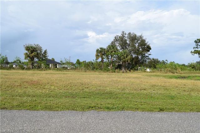 2137 NE 27th Street, Cape Coral, FL 33909