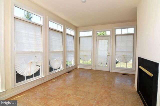 4619 BEAUFONT SPRING CT, Woodbridge, VA 22192