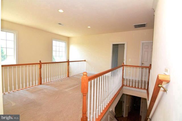 4619 BEAUFONT SPRING CT, Woodbridge, VA 22192