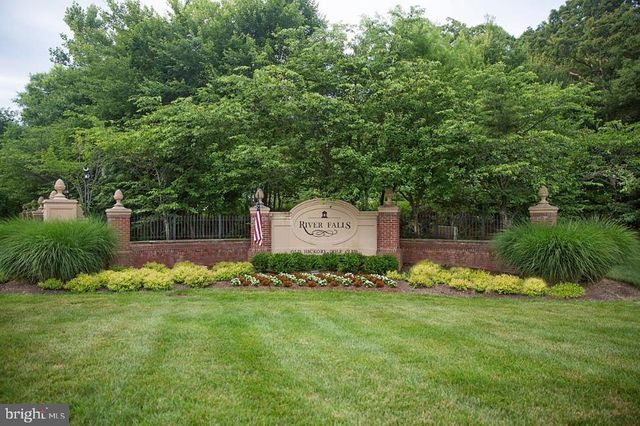 4619 BEAUFONT SPRING CT, Woodbridge, VA 22192