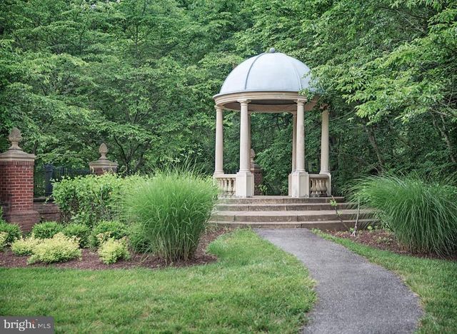 4619 BEAUFONT SPRING CT, Woodbridge, VA 22192