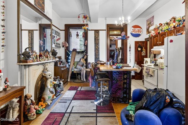 490 Madison Avenue, Albany, NY 12208