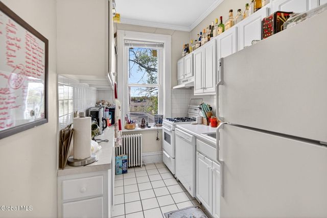 490 Madison Avenue, Albany, NY 12208