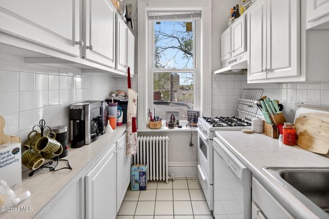 490 Madison Avenue, Albany, NY 12208